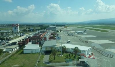 20170316_EccelLeo, visita alla torre di controllo dell’aeroporto di Lamezia organizzata dal Leo Club_01Torre