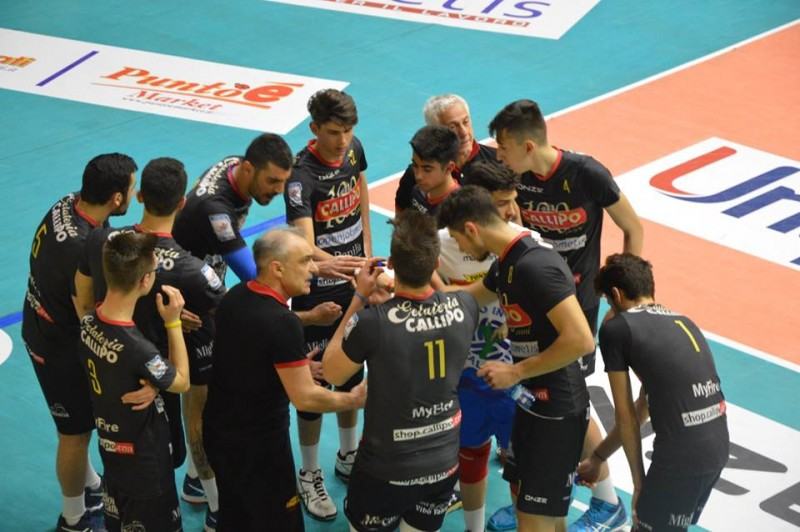 SERIE B CHIRUMBOLO DURANTE UN TIME-OUT