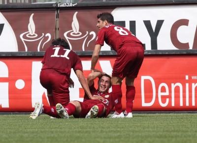 REGGIO CALABRIA 25 APR 2009. BARILLA' OF REGGINA CELEBRATES A GOAL DURING SERIE A 33TH ROUND MATCH PLAYED BETWEEN REGGINA AND JUVENTUS AT ORESTE GRANILLO STADIUM IN REGGIO CALABRIA. PHOTO MAURIZIO LAGANA'/GRAZIA NERI.