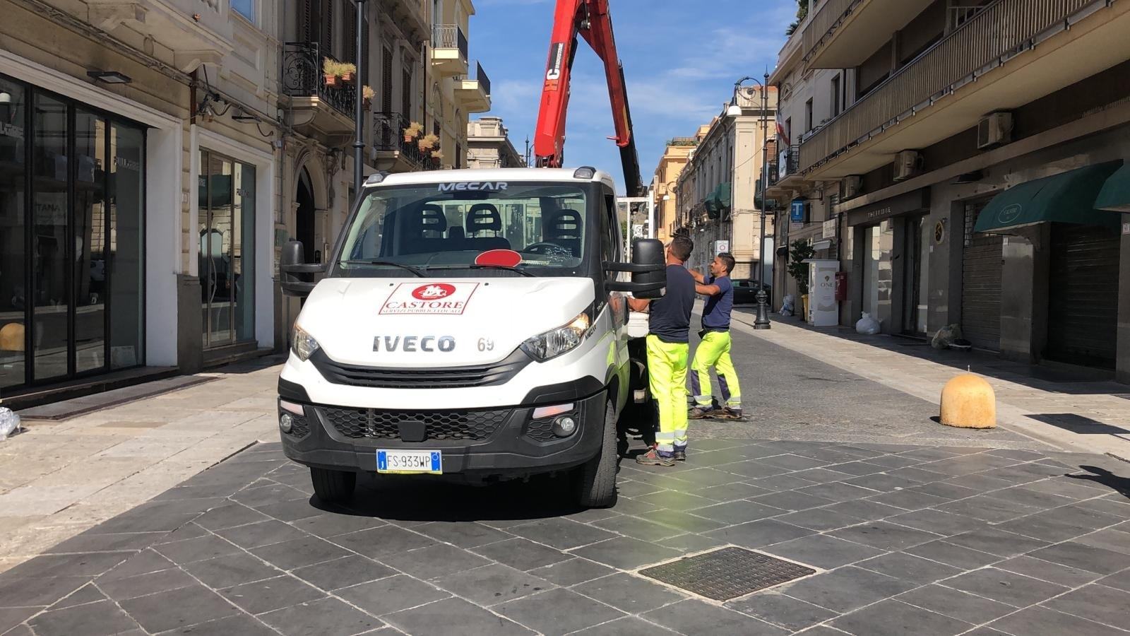 Riposizionamento Panettoni Corteo Corso