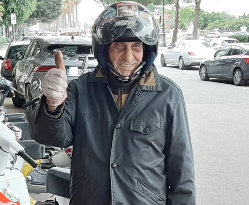 Vespa Ioli Nonno Reggio Calabria Definitivo Busto