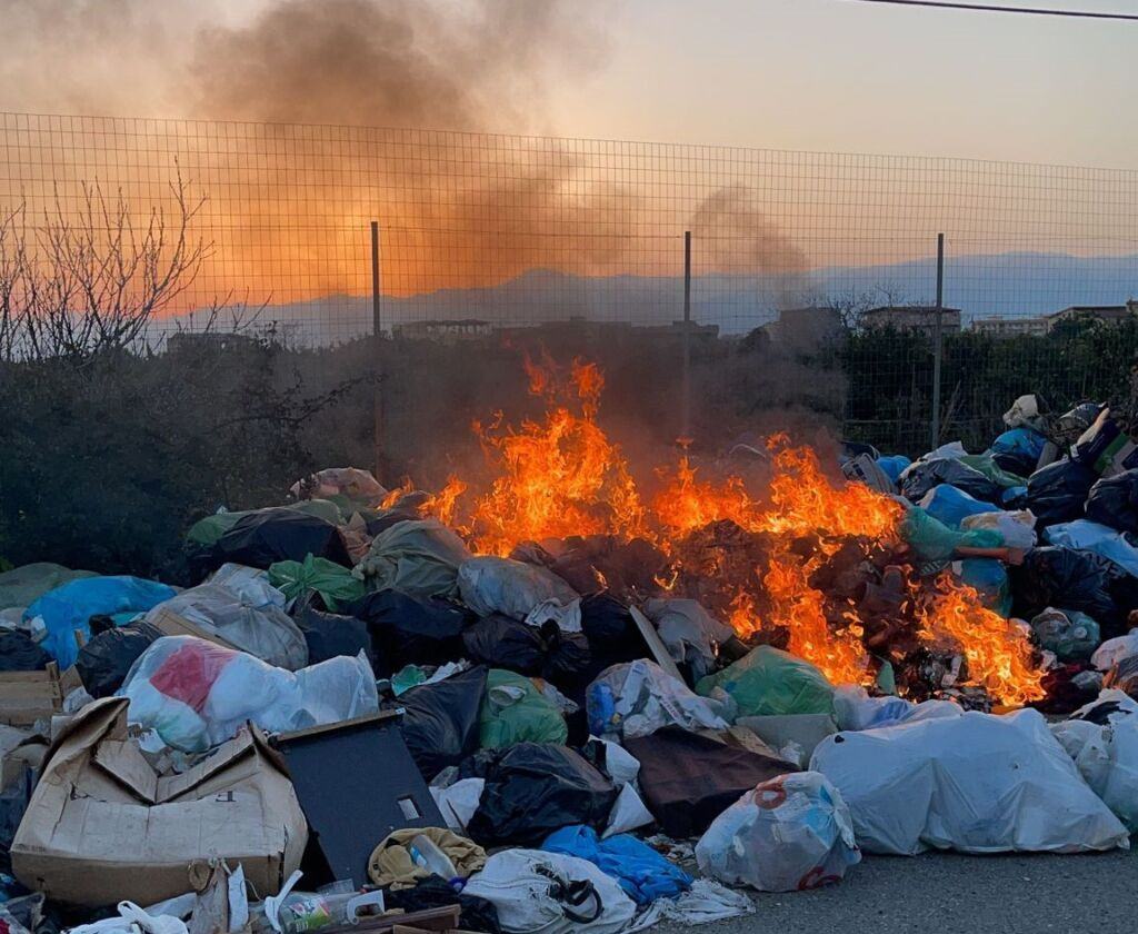 Incendio Rifiuti Arangea 2