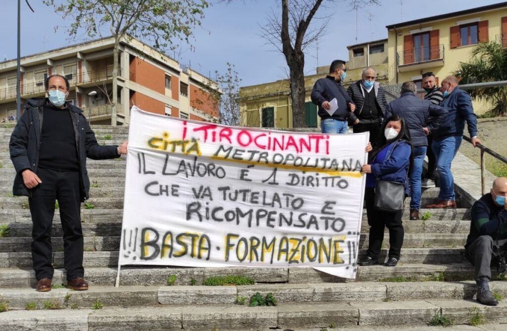 Tirocinanti Piazza Del Popolo Reggio Calabria 6