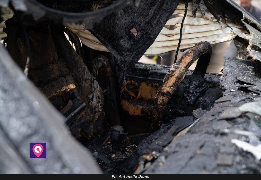 Incendio Auto Vigili Fuoco (14)