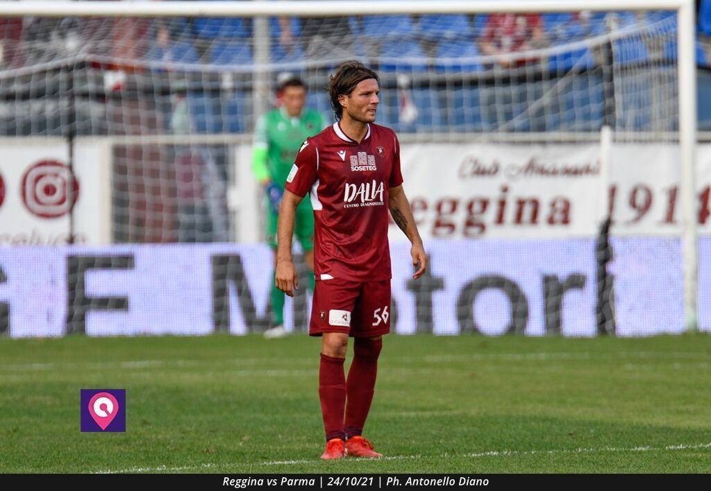 Reggina Hetemaj solo