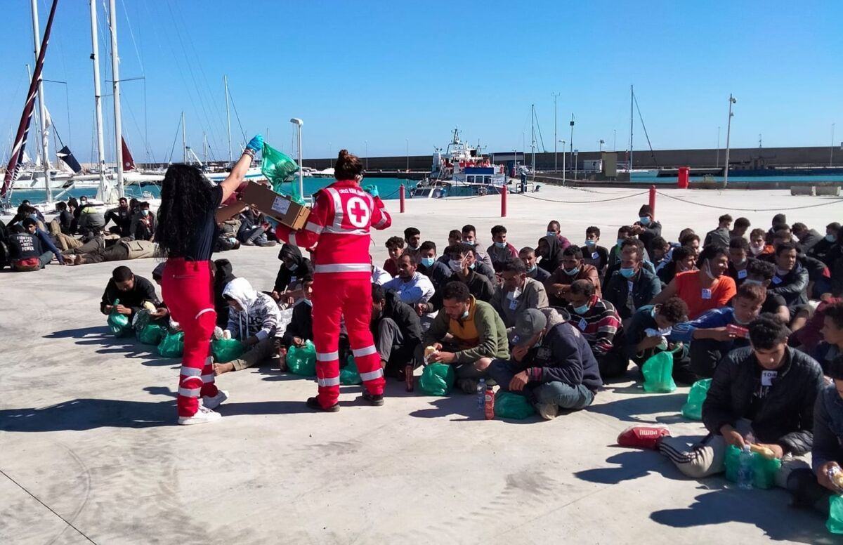 Migranti Porto Roccella