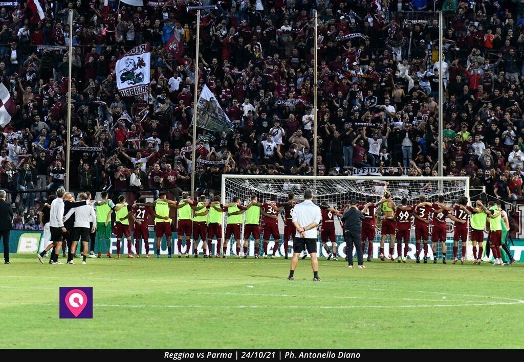 Reggina Giocatori Sotto Curva