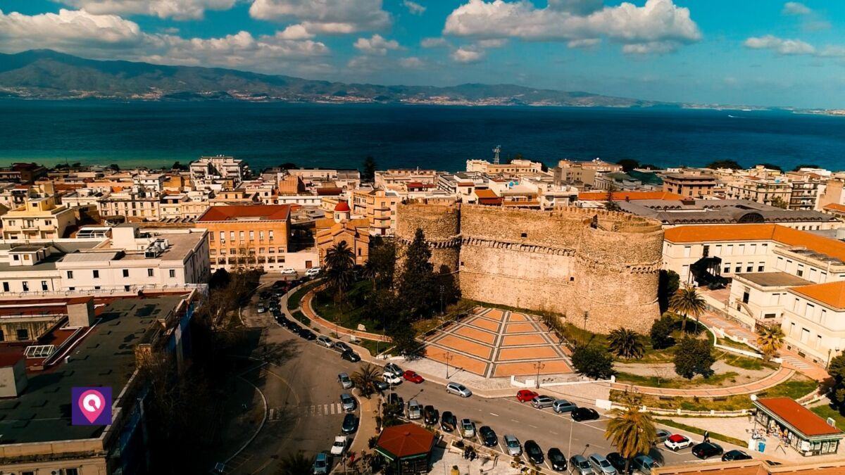 Piazza Castello Reggio Calabria Panorama