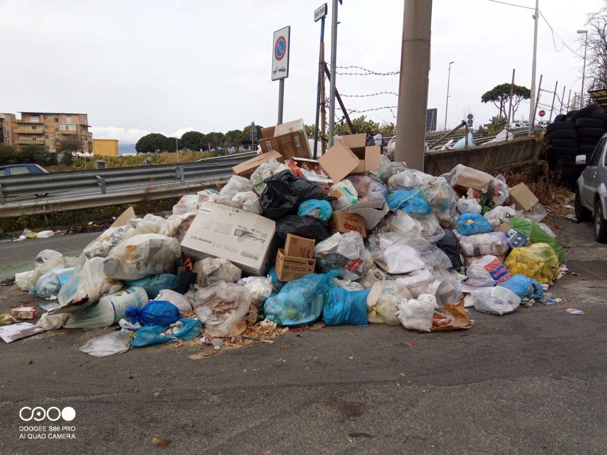 Spazzatura Rifiuti Reggio Calabria (7)