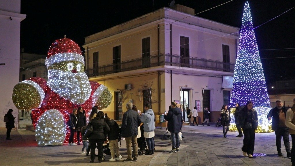 VILLAGGIO DI NATALETROPEA51222 (3)