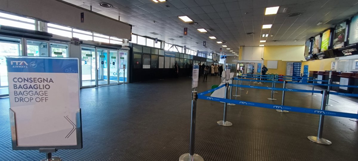 Aeroporto Stretto Tito Minniti 1