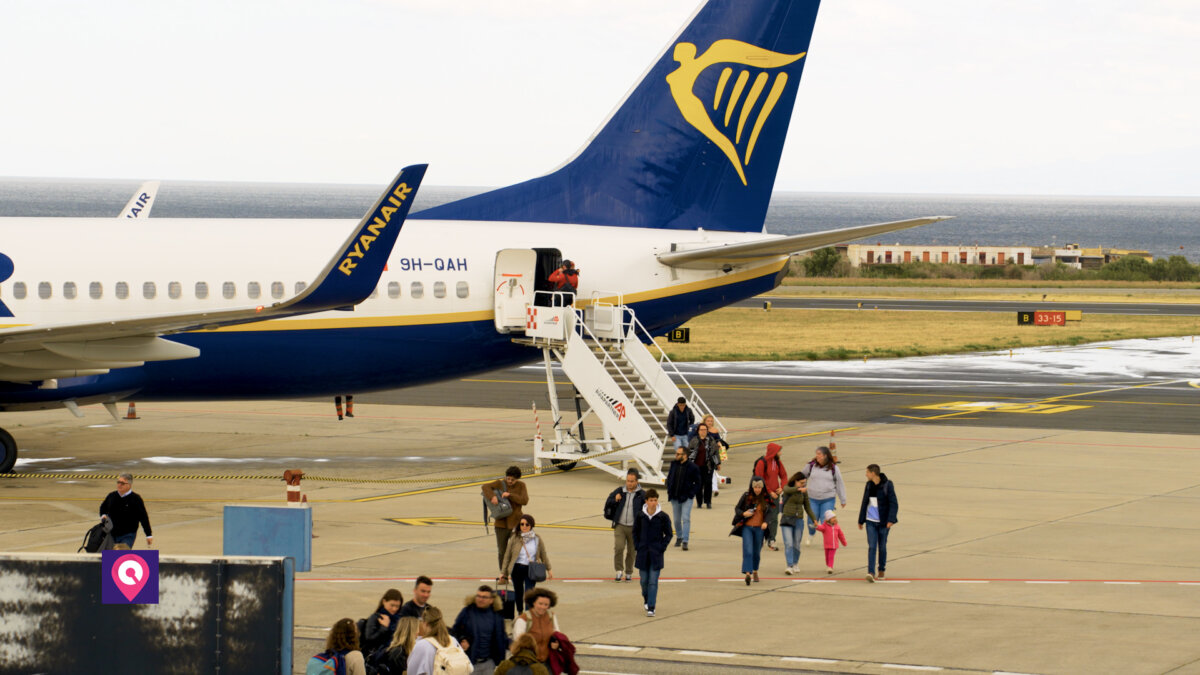 Aeroporto Tito Minniti Ryanair RC (6)