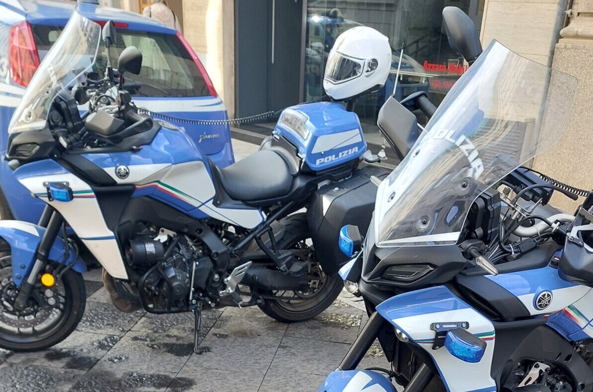 Polizia Di Stato Moto