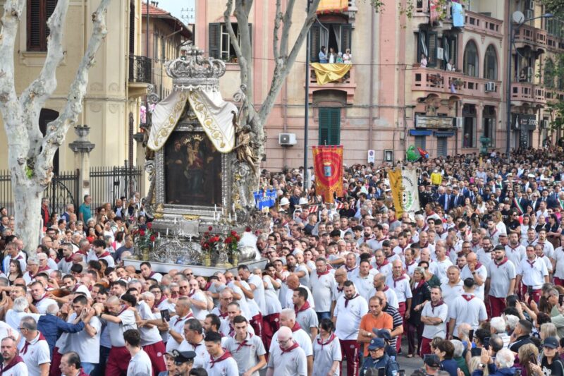 Processione Consegna 5