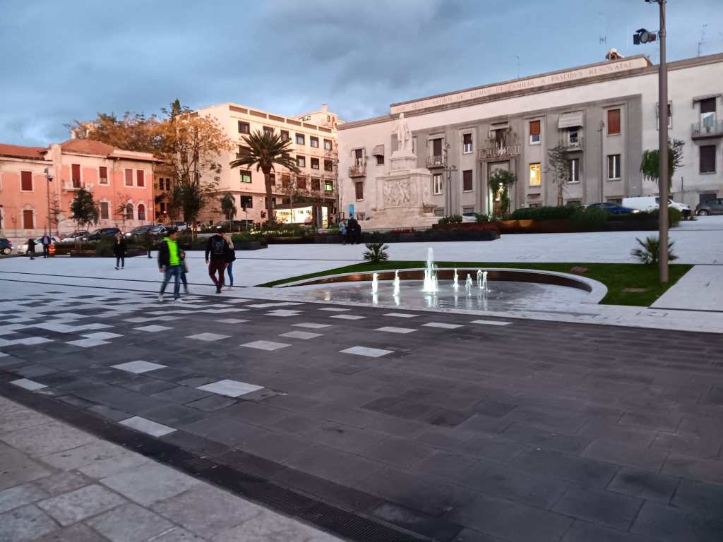 nuova piazza de nava reggio calabria