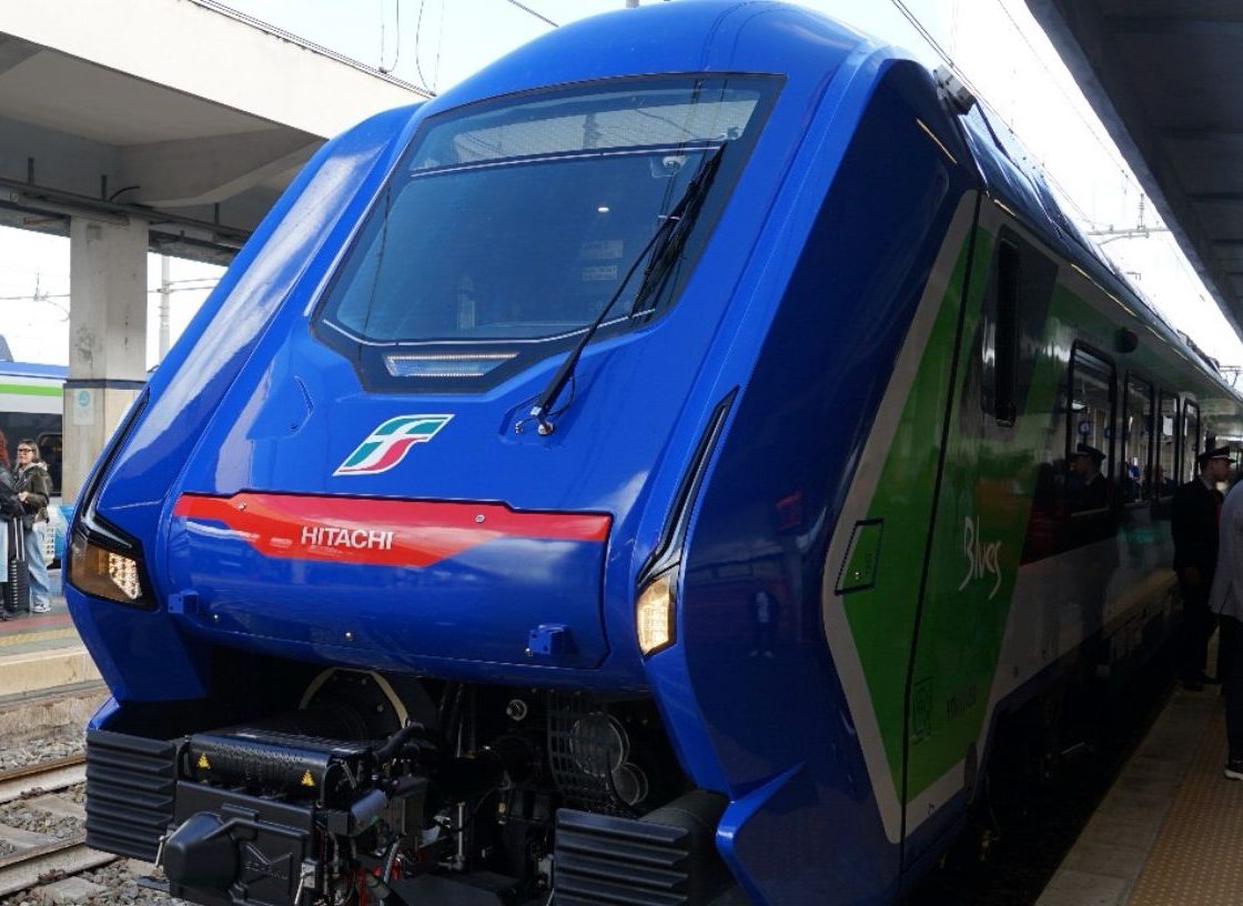 Presentazione treno ibrido