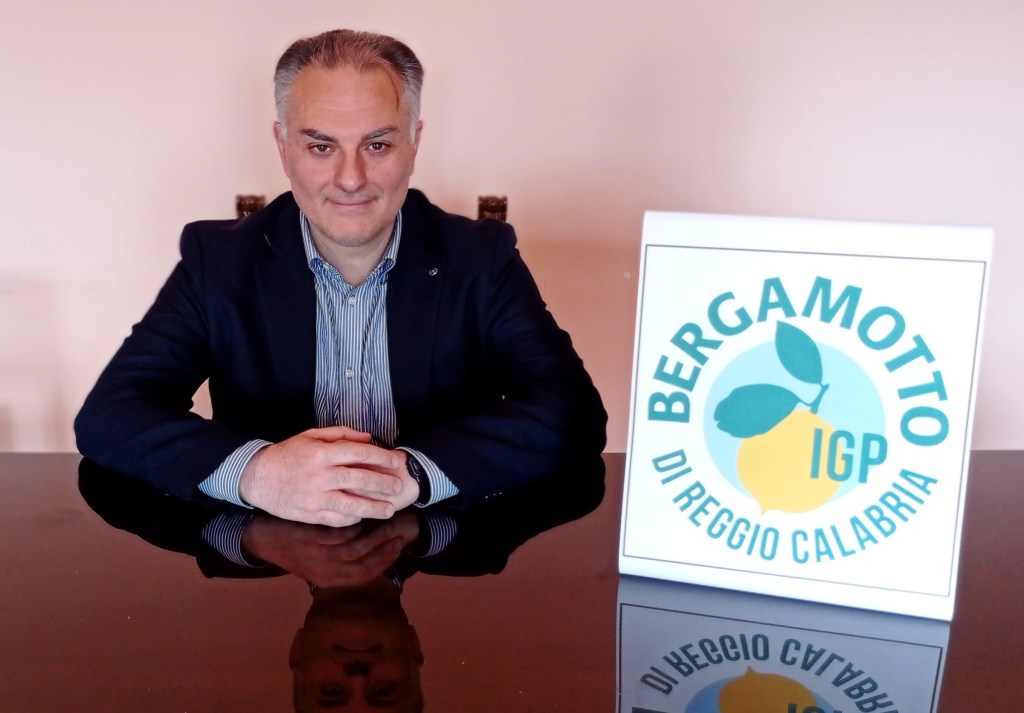 Rosario Previtera con il logo Bergamotto di Reggio Calabtria IGP