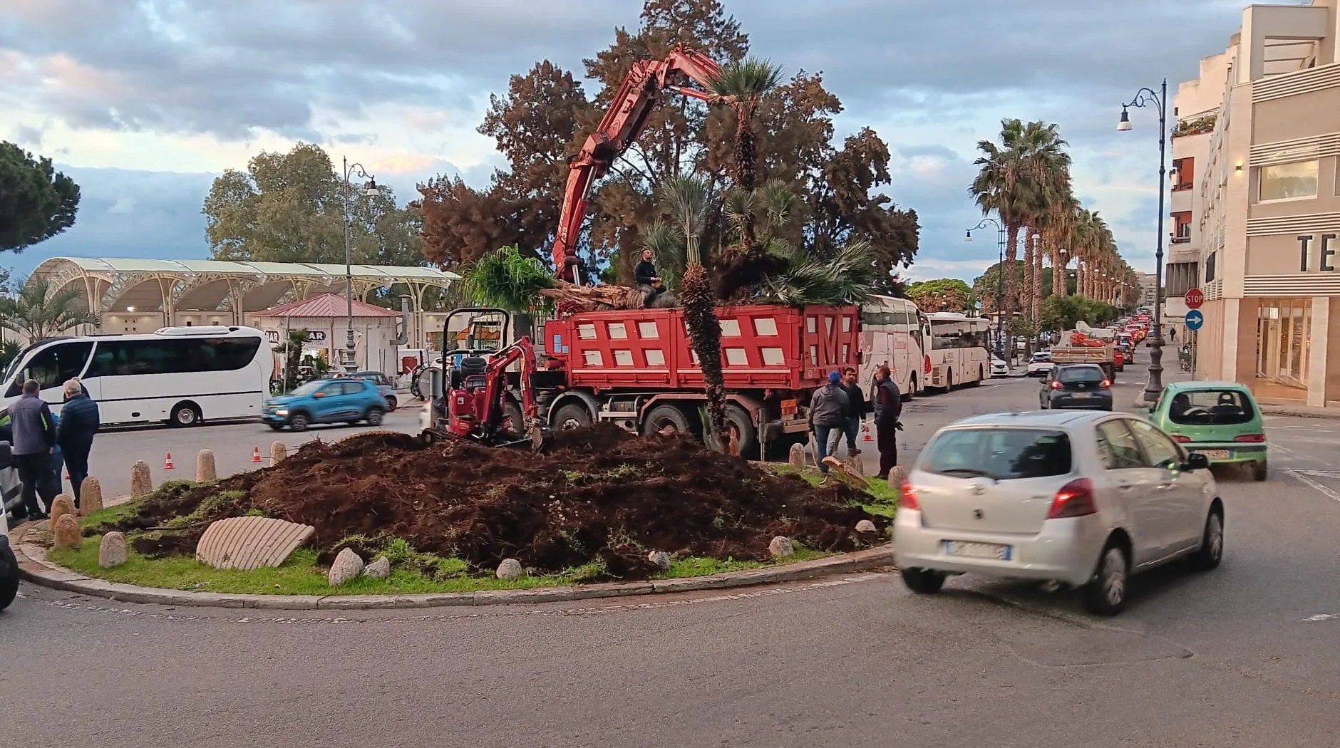 lavori piazza indipendenza