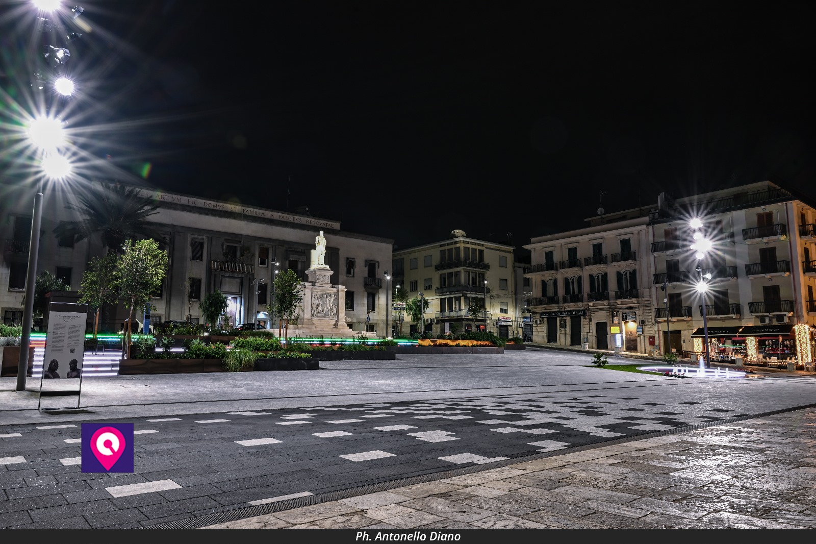 piazza de nava reggio calabria ()