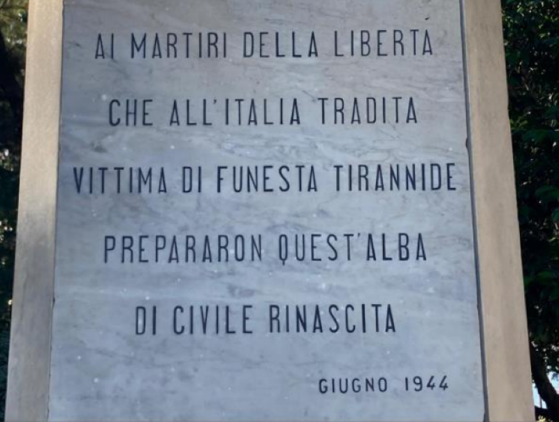 scritta stele partigiano rc