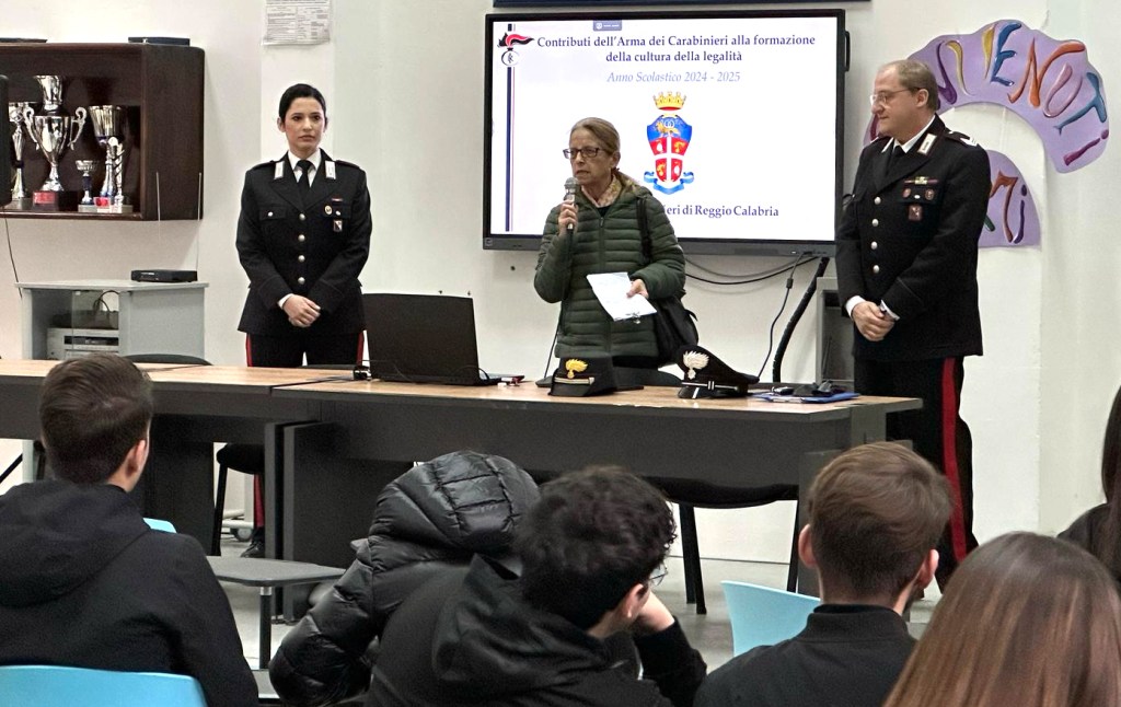 carabinieri studenti rc ()