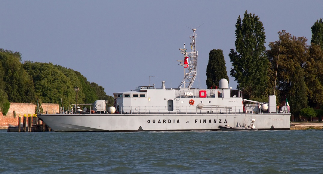 nave scuola mazzei guardia di finanza